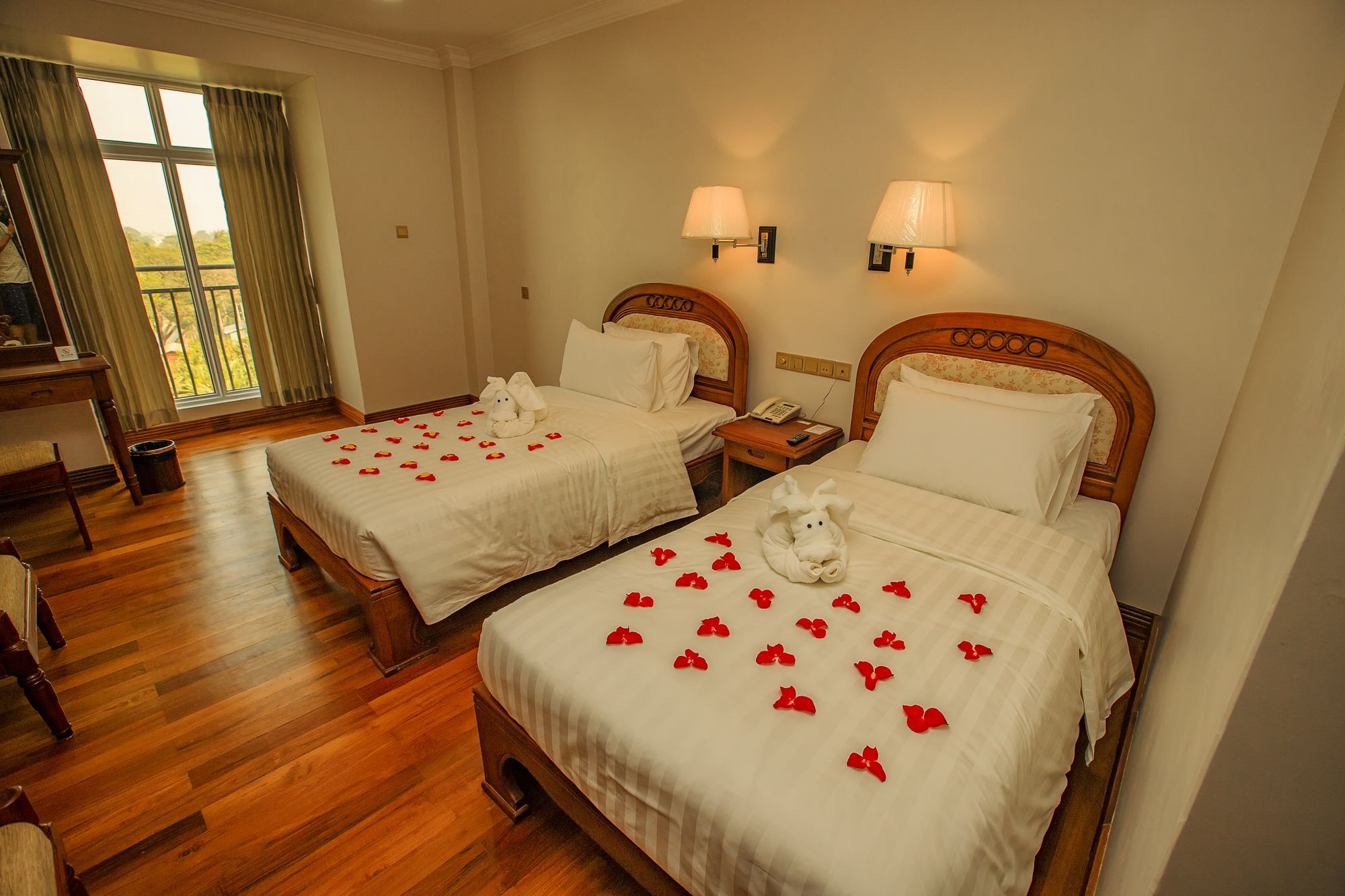 Mandalay Lodge Hotel 外观 照片